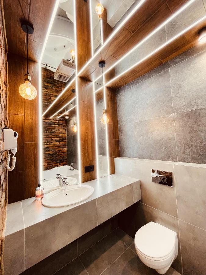 LOFT в RIVER PARK с джакузи Днепр Экстерьер фото